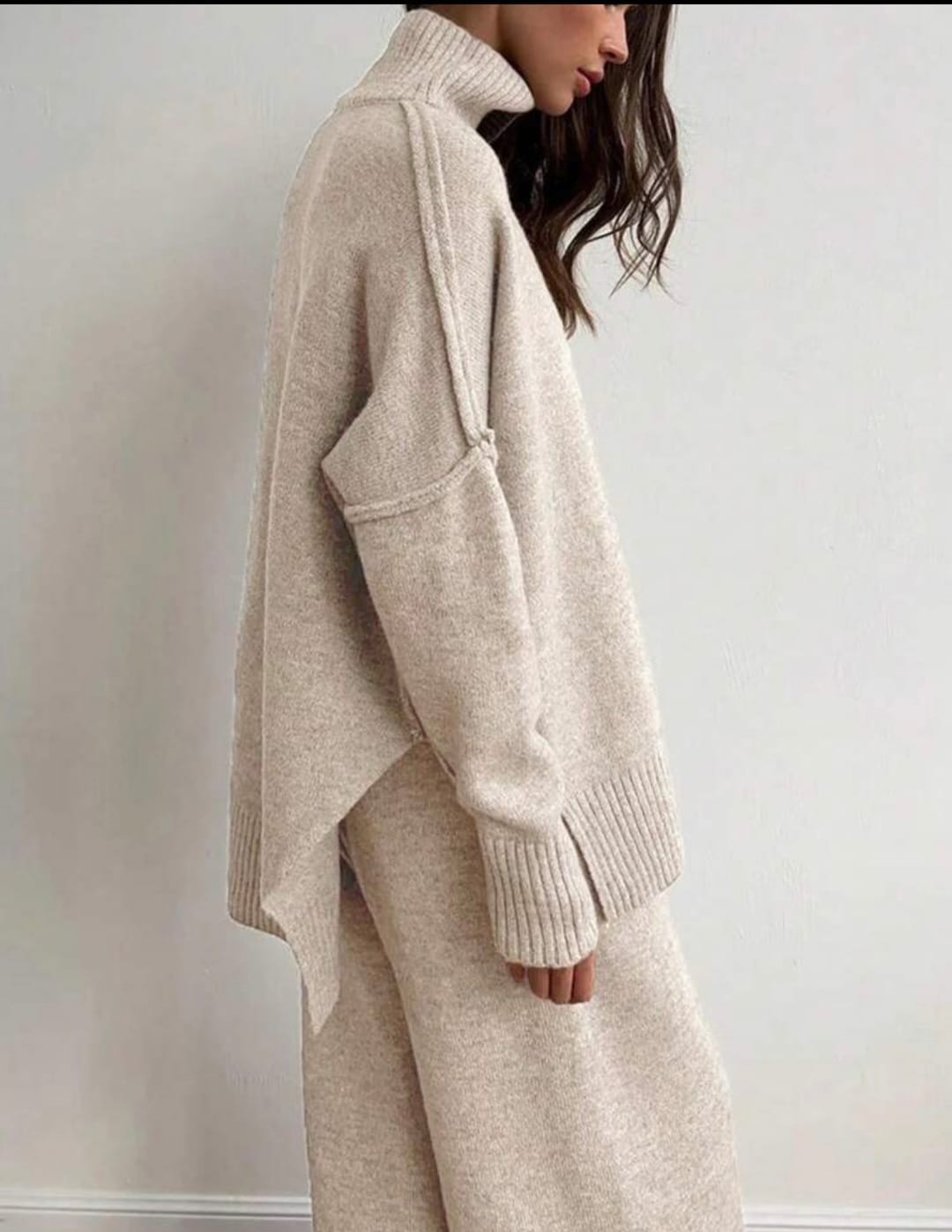 Elegant Cold-Weather Set with Drop Shoulders and Wide-Leg Pants