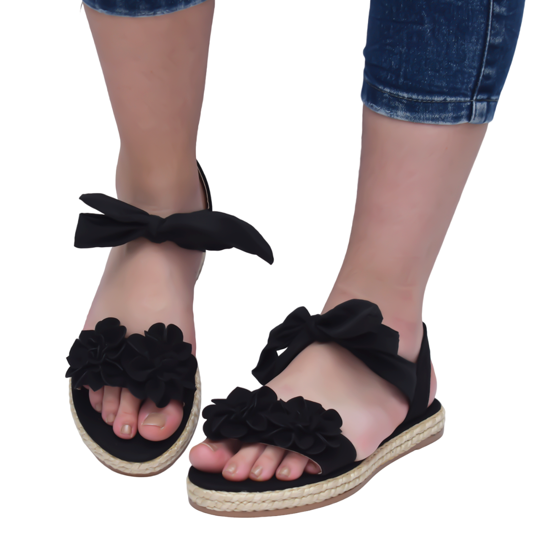 Sandals with flowers and long straps straw edge