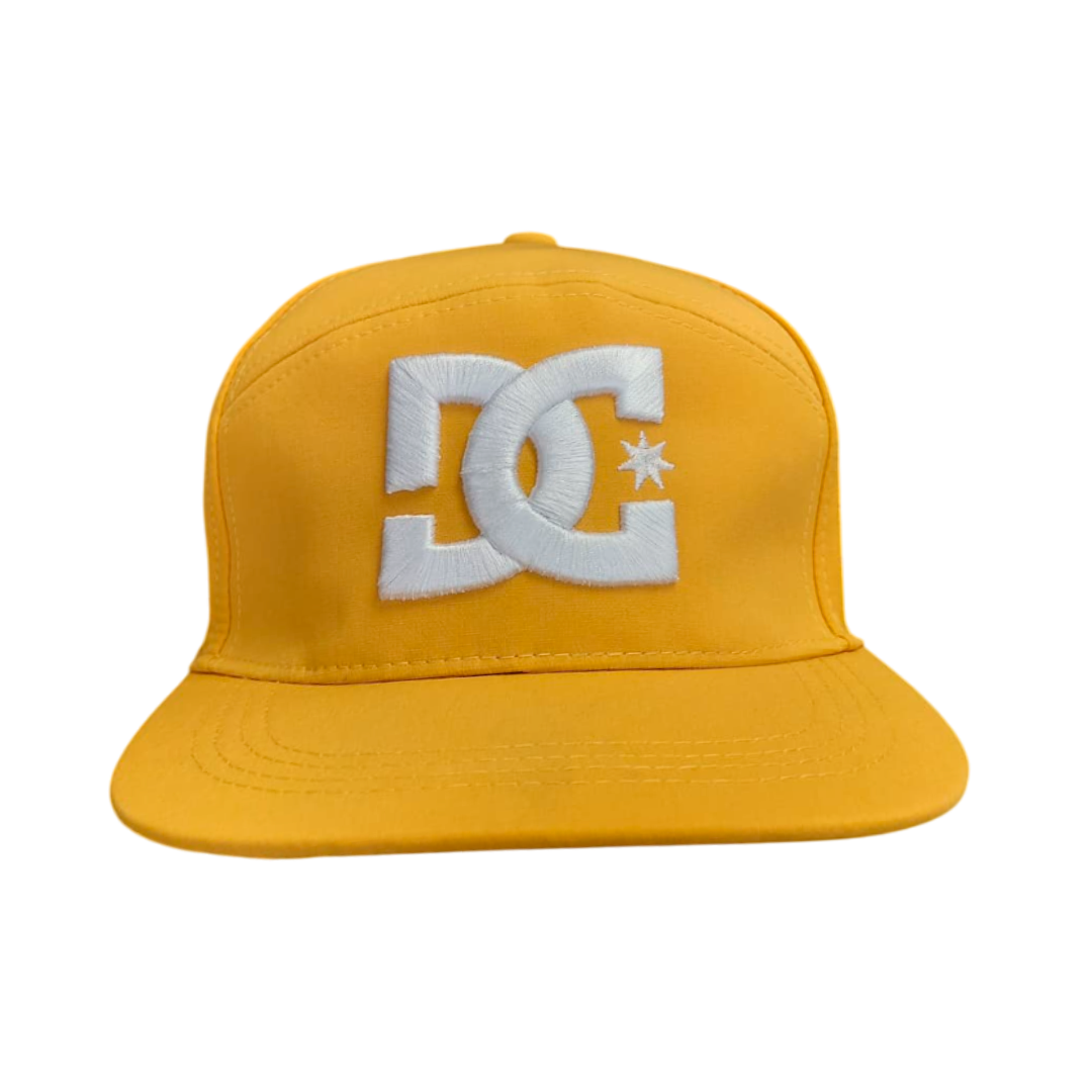 Gorra Amarilla con Bordado Blanco