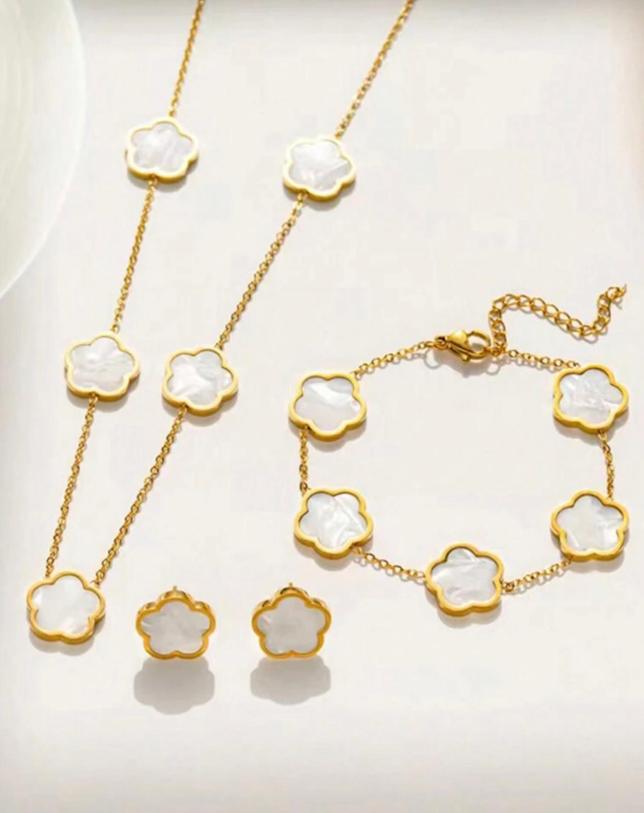 Delicate Flower Design 3-Piece Jewelry Set – Necklace, Bracelet, and Earrings