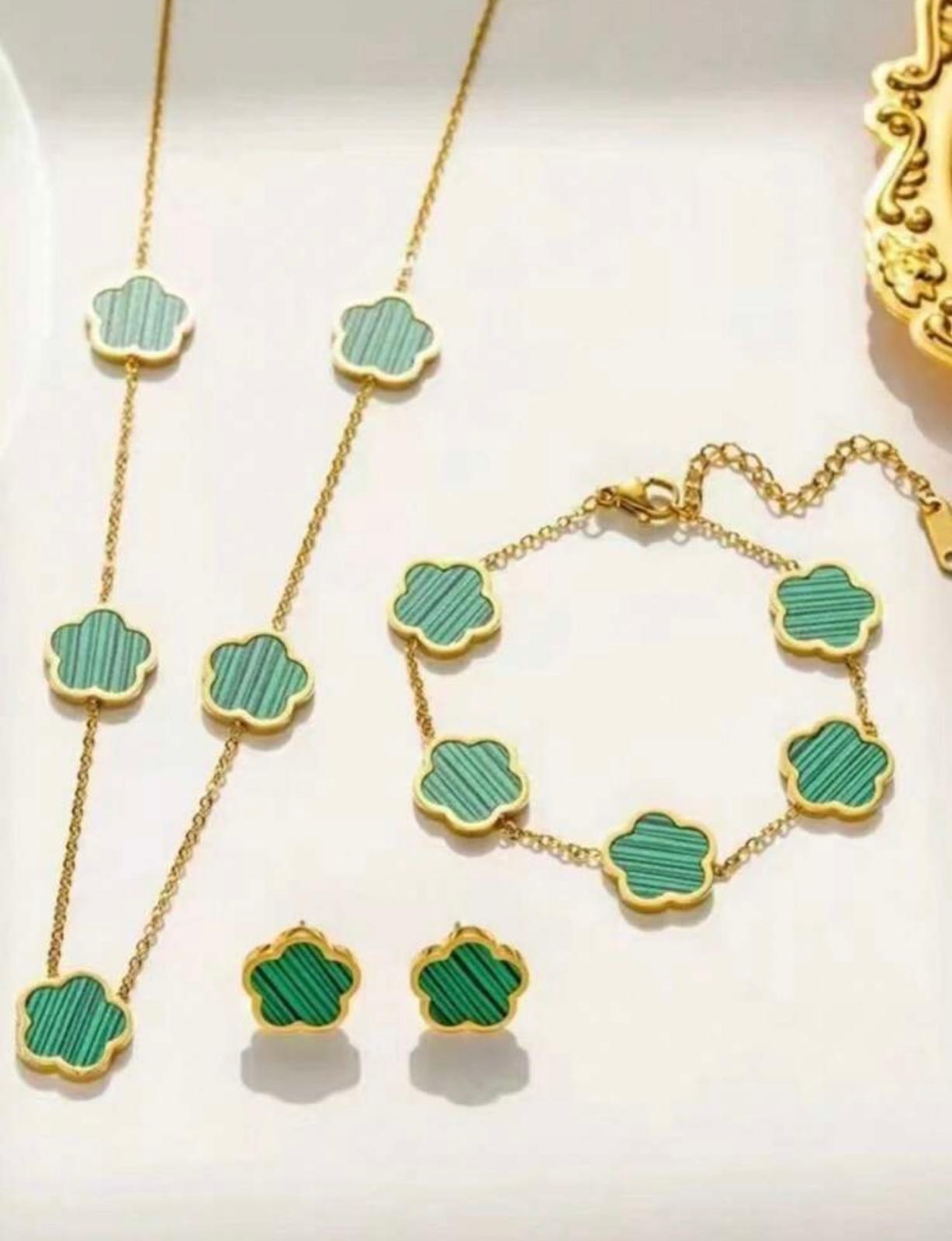 Delicate Flower Design 3-Piece Jewelry Set – Necklace, Bracelet, and Earrings
