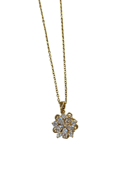 Stainless steel chain With flower and diamond design